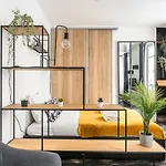 Design Studio Near Metro And Eiffel Tower